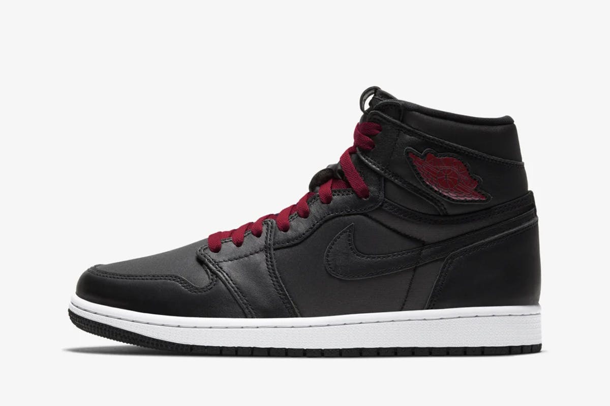 air jordan black with red